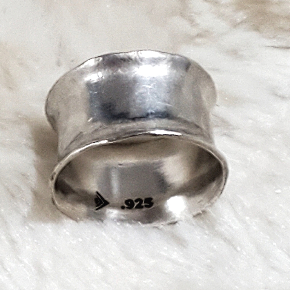 Silpada 925 Sterling Silver Wide Cigar Band Ring